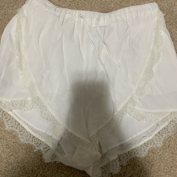 Lovers + Friends Pants - Lovers and friends white shorts